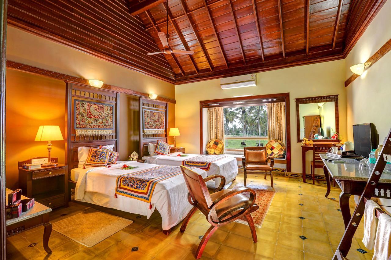 Hoysala Village Resort Hassan Esterno foto